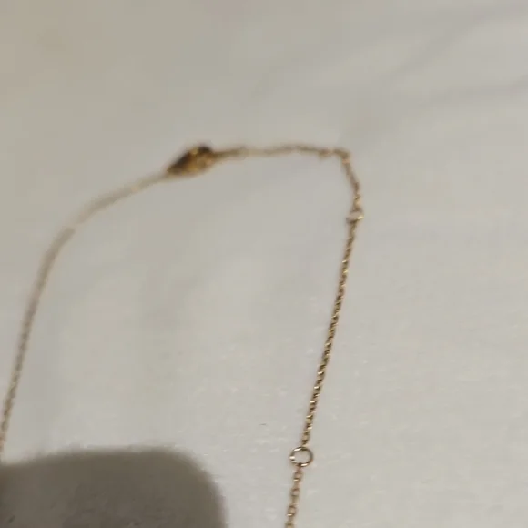 Elegant Gold Pearl Necklace - Picture 3 of 3